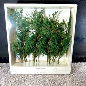 Hearth & Hand gift toppers set of four Christmas wrapping